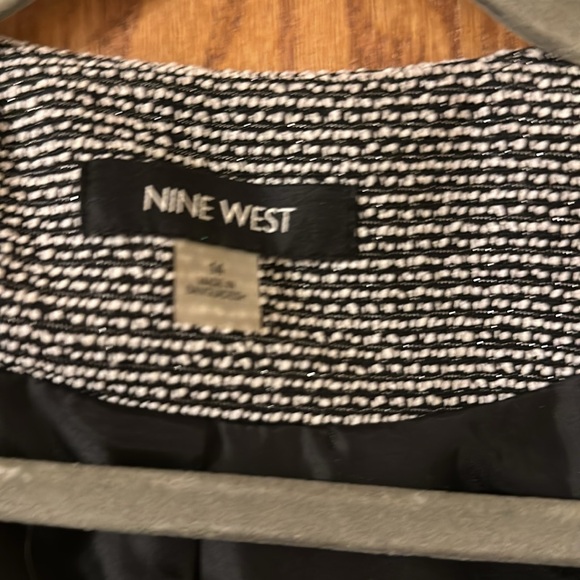 Nine West Textured Blazer with Tie sleeves - Picture 6 of 7